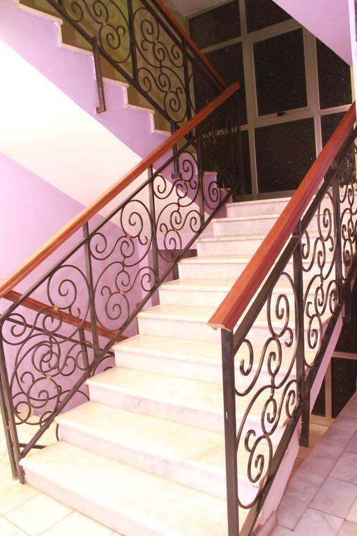Solmile Family Guest House 아디스아바바 외부 사진